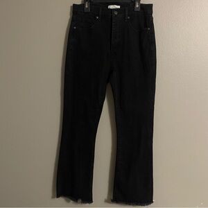 Frayed High Rise Kick Crop Jeans in Washed Black Size 4